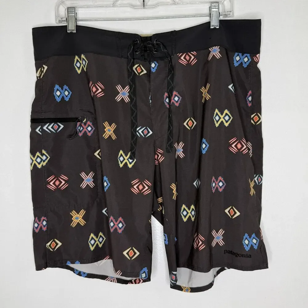 Patagonia Board Shorts Mens 36 Black Geometric Swim Trunks Stretch Quick Dry